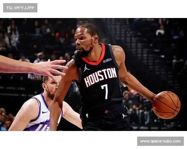 火箭杜兰特无球跑动优化，申京高位策应升级